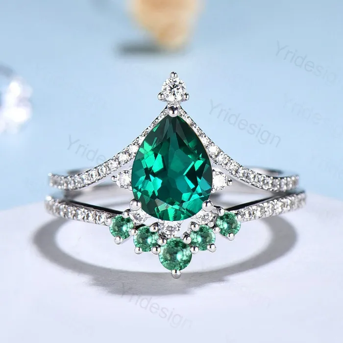 PENFINE Rings Vintage Pear shaped emerald wedding set art deco unique emerald diamond engagement ring promise ring for women bridal ring Anniversary Gift
