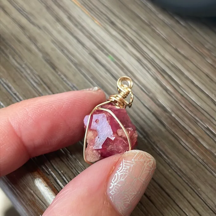 Raspberry Garnet Organic Wire Wrapped Nugget Gold Filled Handmade Vintage Paris Jewelry PreStyled Sets Raspberry Garnet Organic Wire Wrapped Nugget Gold Filled Handmade Vintage Paris Jewelry PreStyled Sets