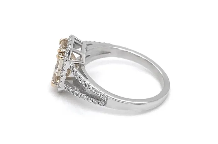 Rings Albert Hern Ring 18kt White Gold Fancy Brown Diamond 60 Brilliant Diamonds