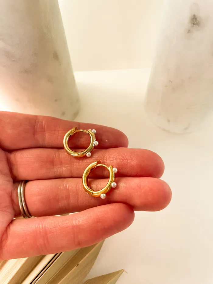 The Minne Design Co Earrings Pearl Dotted Hoop