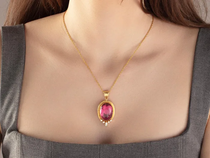 GURHAN Muse Gold Tourmaline Pendant Necklace 26x19mm Oval set in Wide Frame GG GOLD OOAK Necklaces GURHAN Muse Gold Tourmaline Pendant Necklace 26x19mm Oval set in Wide Frame GG GOLD OOAK Necklaces