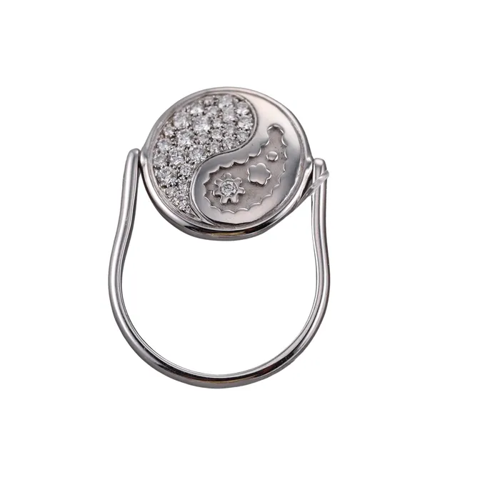 Carrera y Carrera Aqua Diamond Yin Yang Gold Flip Ring Small Model Carrera Y Carrera Rings Carrera y Carrera Aqua Diamond Yin Yang Gold Flip Ring Small Model Carrera Y Carrera Rings