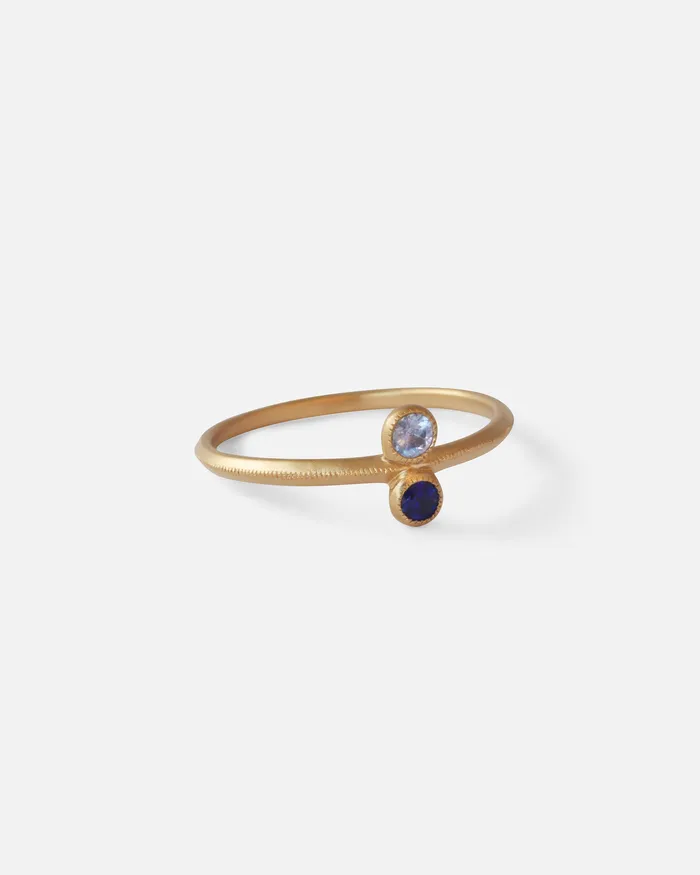 Melee Ball Toi et Moi Blue and Light Blue Sapphire Ring Hiroyo Rings Melee Ball Toi et Moi Blue and Light Blue Sapphire Ring Hiroyo Rings