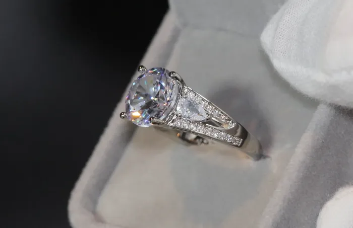 Big Diamond Ring Womens Big Diamond Ring Big Engagement Rings Lab Diamonds London Rings