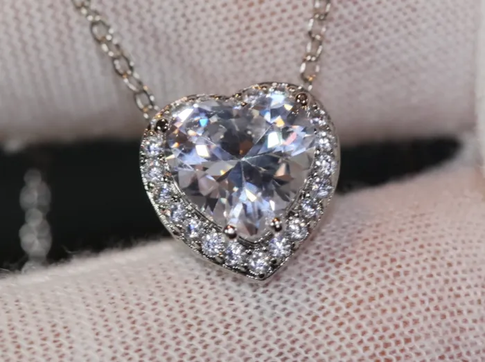 Diamond Heart Necklace Womens Diamond Necklace Heart Necklace with Diamonds Heart Pendant Lab Diamonds London Necklaces