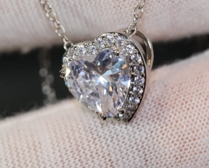 Diamond Heart Necklace Womens Diamond Necklace Heart Necklace with Diamonds Heart Pendant Lab Diamonds London Necklaces