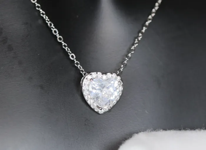 Diamond Heart Necklace Womens Diamond Necklace Heart Necklace with Diamonds Heart Pendant Lab Diamonds London Necklaces