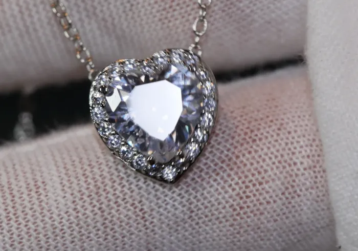 Diamond Heart Necklace Womens Diamond Necklace Heart Necklace with Diamonds Heart Pendant Lab Diamonds London Necklaces
