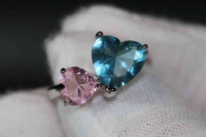 Lab Diamonds London Rings Heart Ring Pink Diamond Ring Blue Diamond Ring Pink and blue diamond heart ring