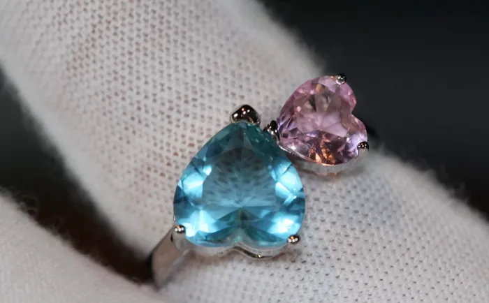 Lab Diamonds London Rings Heart Ring Pink Diamond Ring Blue Diamond Ring Pink and blue diamond heart ring