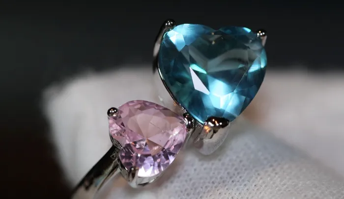 Lab Diamonds London Rings Heart Ring Pink Diamond Ring Blue Diamond Ring Pink and blue diamond heart ring