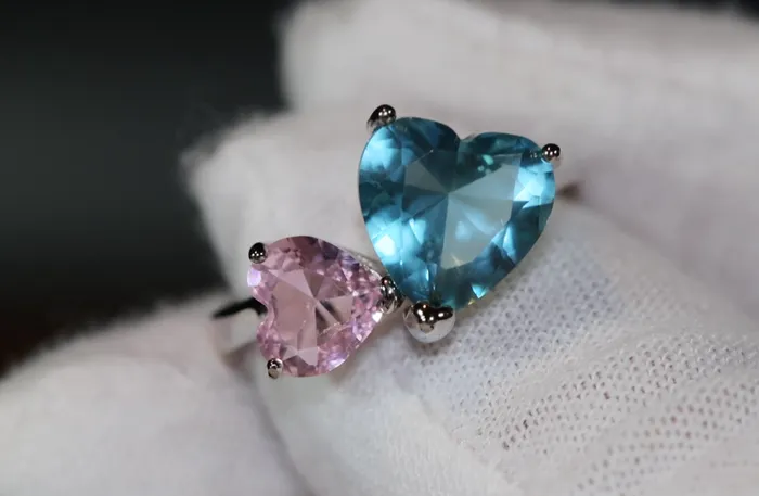 Lab Diamonds London Rings Heart Ring Pink Diamond Ring Blue Diamond Ring Pink and blue diamond heart ring
