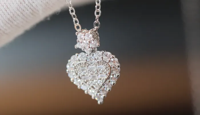 Necklaces Lab Diamonds London Diamond Heart Necklace Womens Diamond Necklace Heart Necklace with Diamonds Heart Pendant