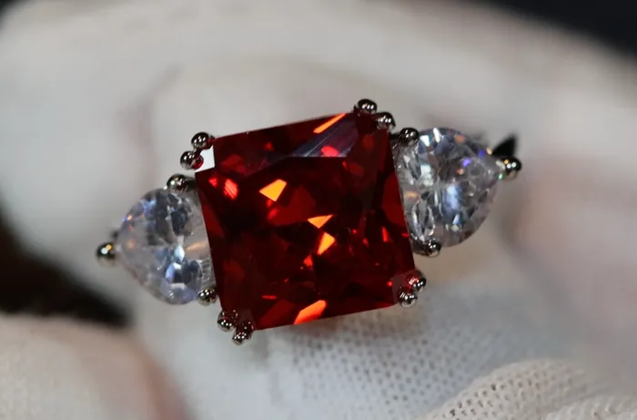 Rings Lab Diamonds London Three Stone Ring Red Diamond Ring Womens Engagement Ring