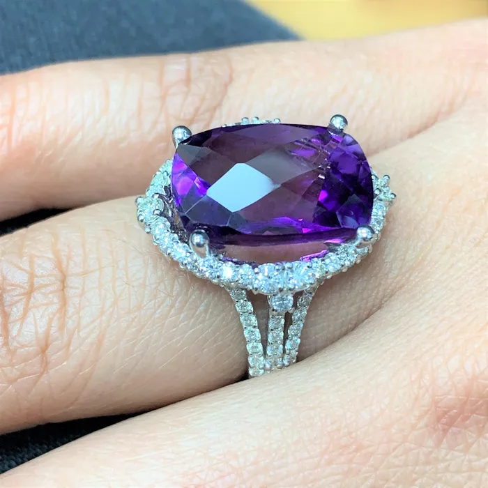Beauvince Rings Purple Crush Amethyst Ring 1047 ct Amethyst Diamonds in White Gold