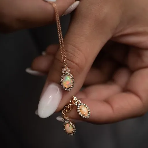 LeVian Strawberry Gold Pendant LeVian PreStyled Sets