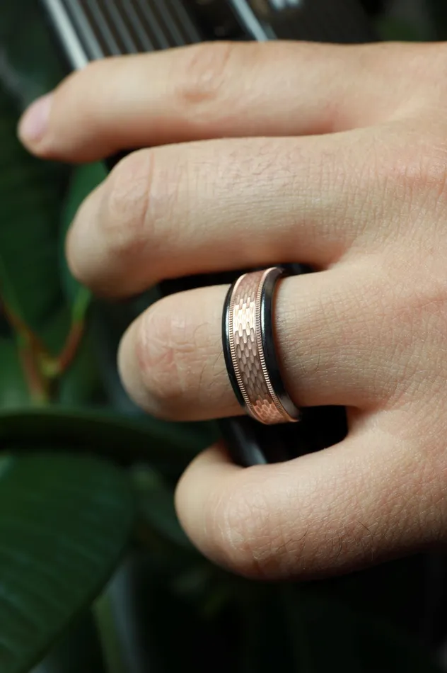 Rings Benchmark Benchmark Mens Wedding Band Rose Gold Tantalum Mesh Milgrain