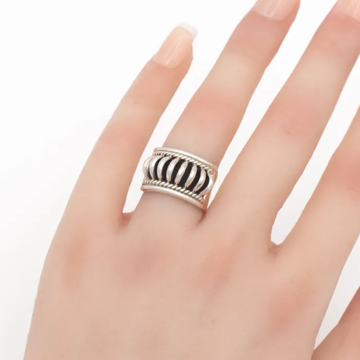 Rings Pricilla Apache Navajo Handmade Sterling Silver Ring Size 625 Crown Jewels Coin